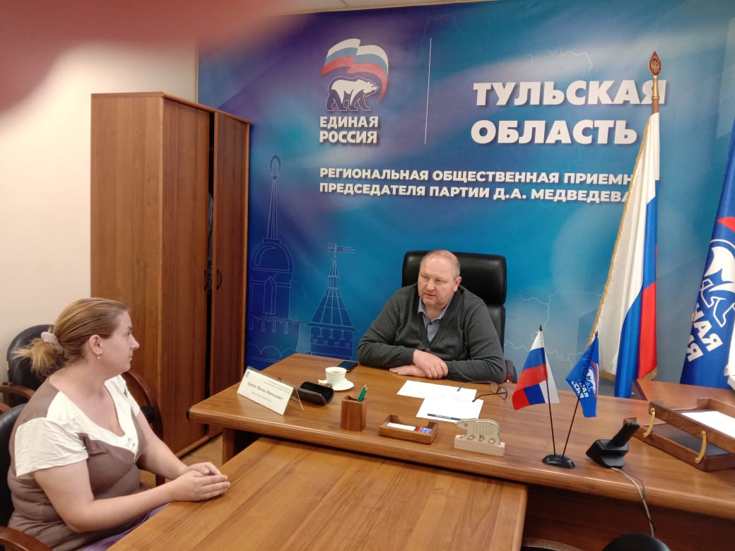 Михаил Ларкин окажет содействие семье из Курской области.