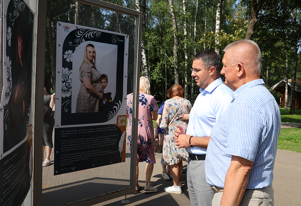 Алексей Эрк: Фотовыставка «ZA любовь» – современная летопись любви и верности.