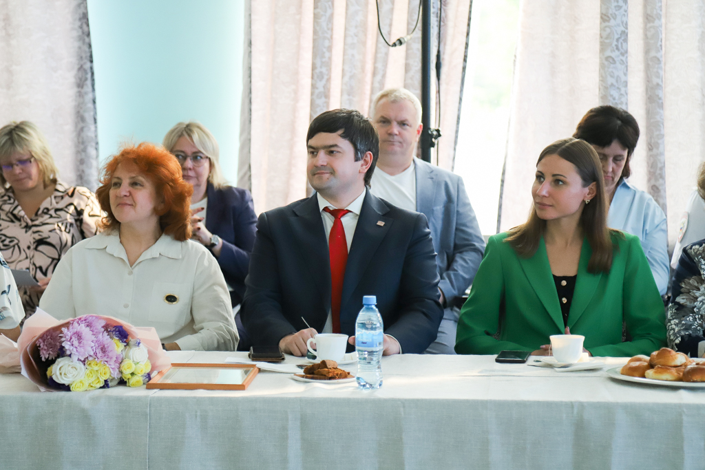 В Советском округе прошла встреча с жителями.