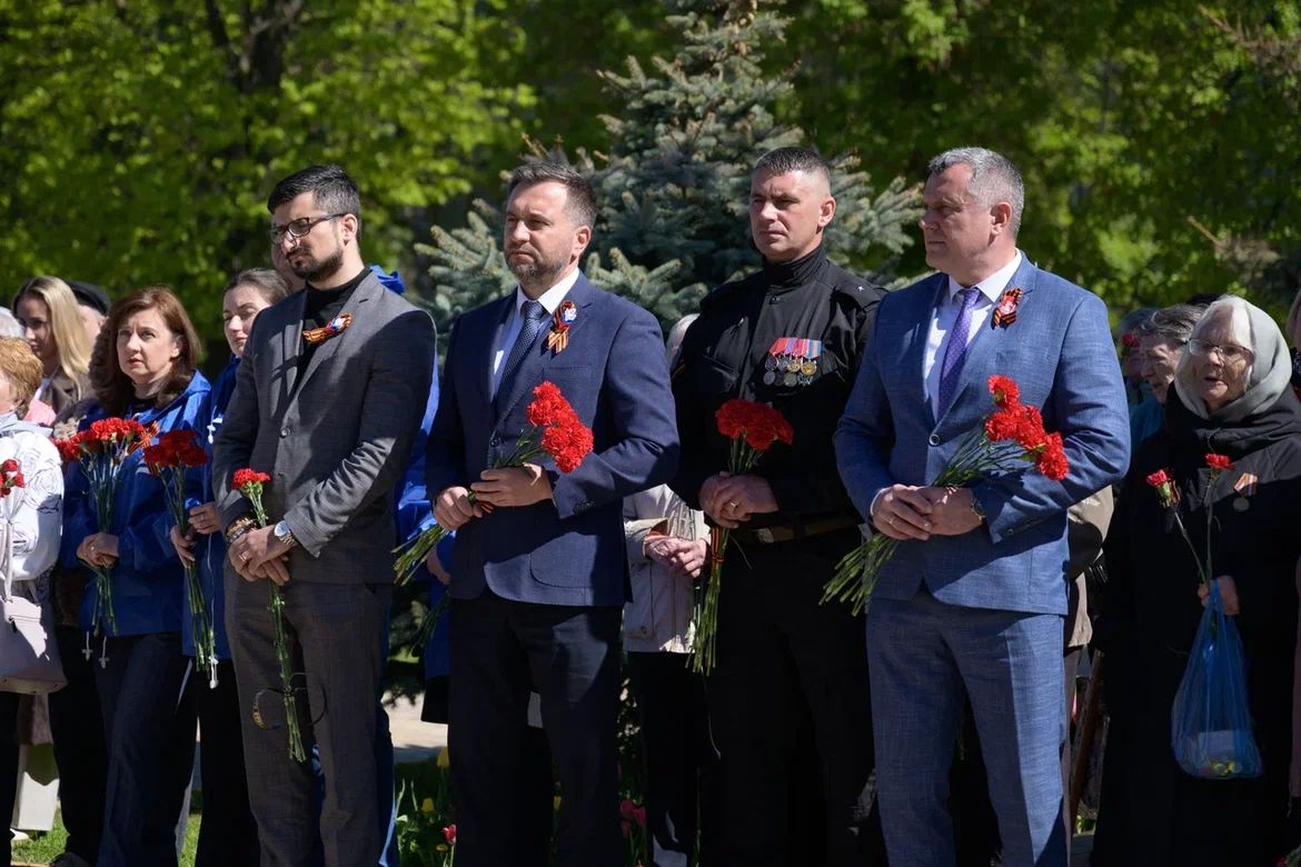 В сквере 70-летия Победы прошло памятное мероприятие.