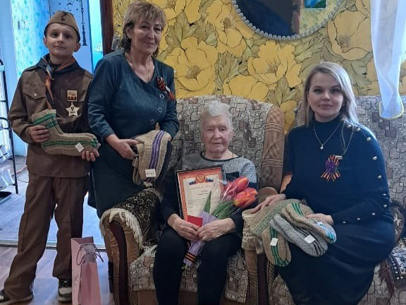 Елена Чекан навестила ветерана Великой Отечественной войны.