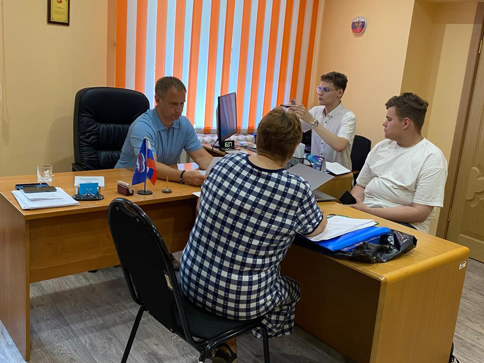 Олег Даньшин провел личный прием граждан.