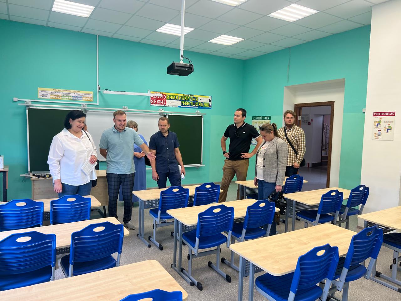 Владислав Трошин принял участие в приемке учреждений образования к учебному году.