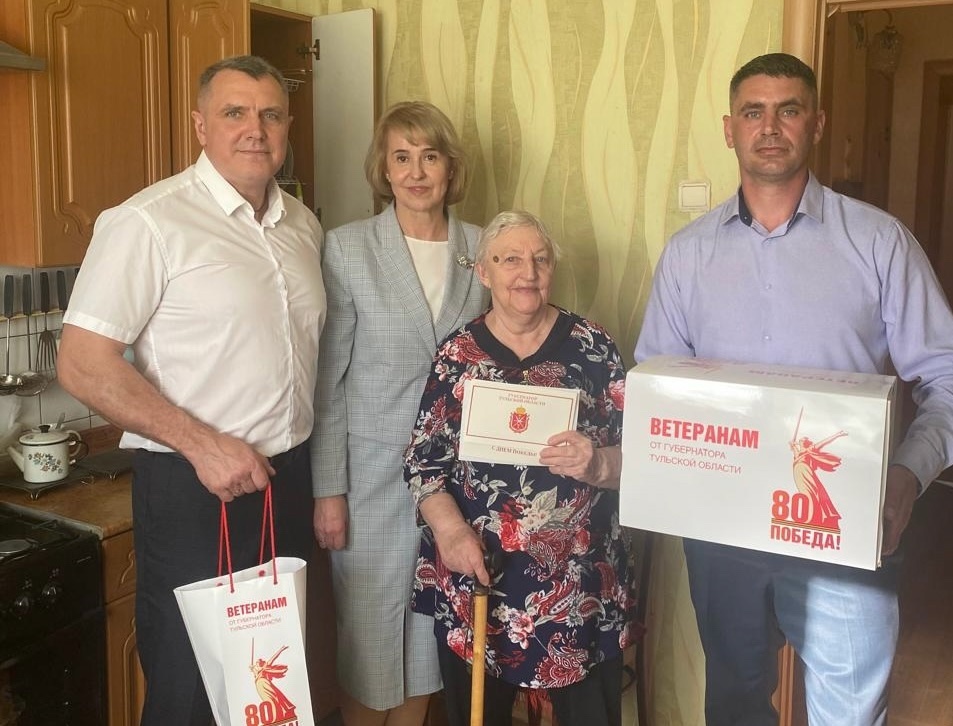 Ирина Рублевская поздравила ветеранов с наступающим Днем Победы.
