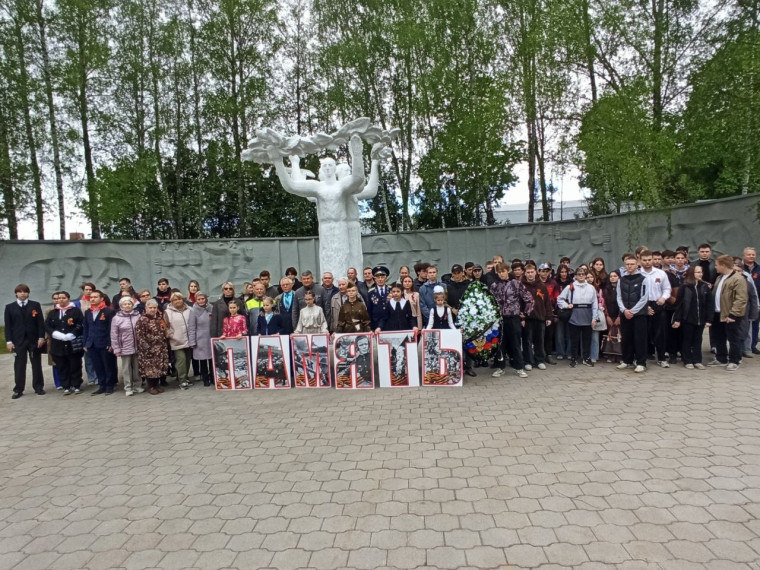 В Советском округе состоялись торжественные митинги, посвященные Дню Победы. В Советском округе состоялись торжественные митинги, посвященные Дню Победы.
