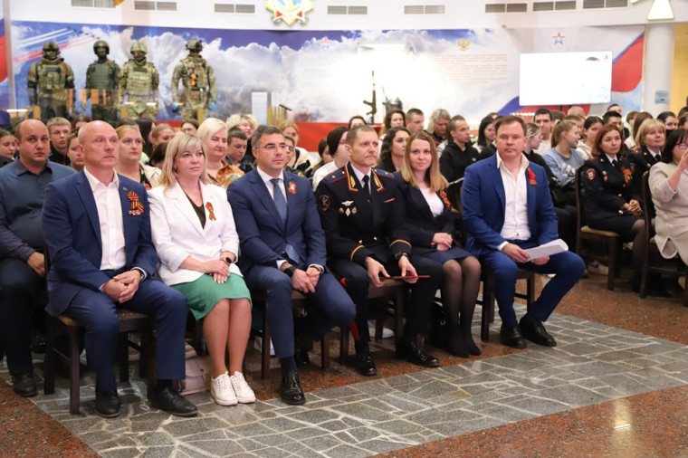 Алексей Эрк и Елена Шмелева приняли участие в презентации книги об обороне Тулы. Алексей Эрк и Елена Шмелева приняли участие в презентации книги об обороне Тулы.