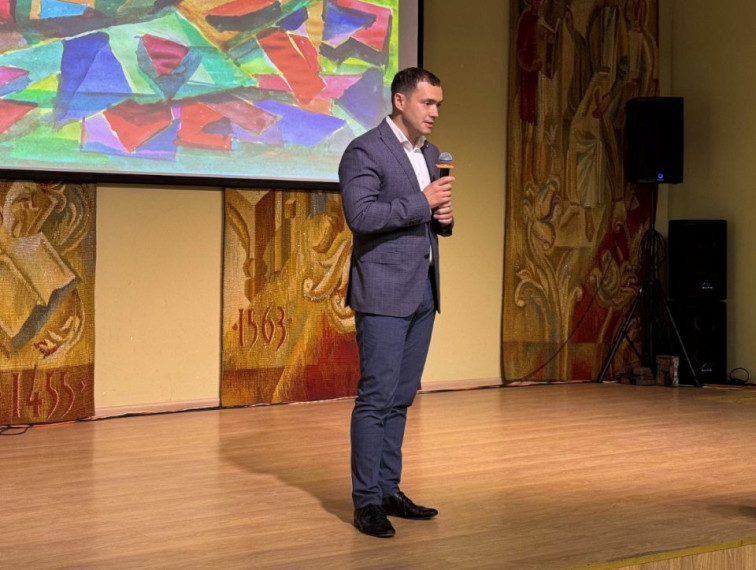Евгений Смолянинов принял участие в открытии юбилейного сезона «Том Сойер Фест». Евгений Смолянинов принял участие в открытии юбилейного сезона «Том Сойер Фест».