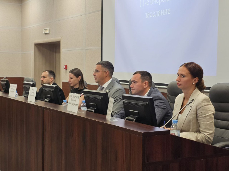 Борис Воловатов: Более половины расходов городского бюджета направлены на социальную сферу. Борис Воловатов: Более половины расходов городского бюджета направлены на социальную сферу.